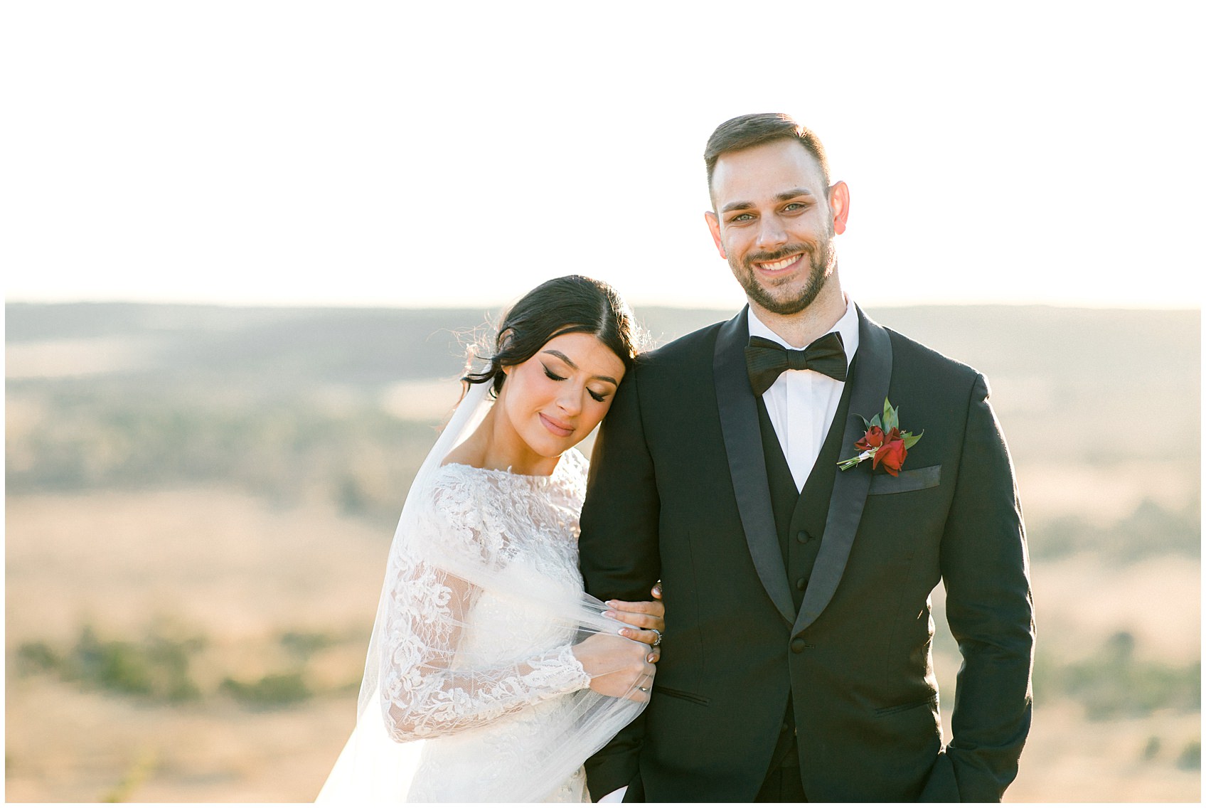 contigo ranch wedding in Fredericksburg Texas by Allison Jeffers Photography 0070
