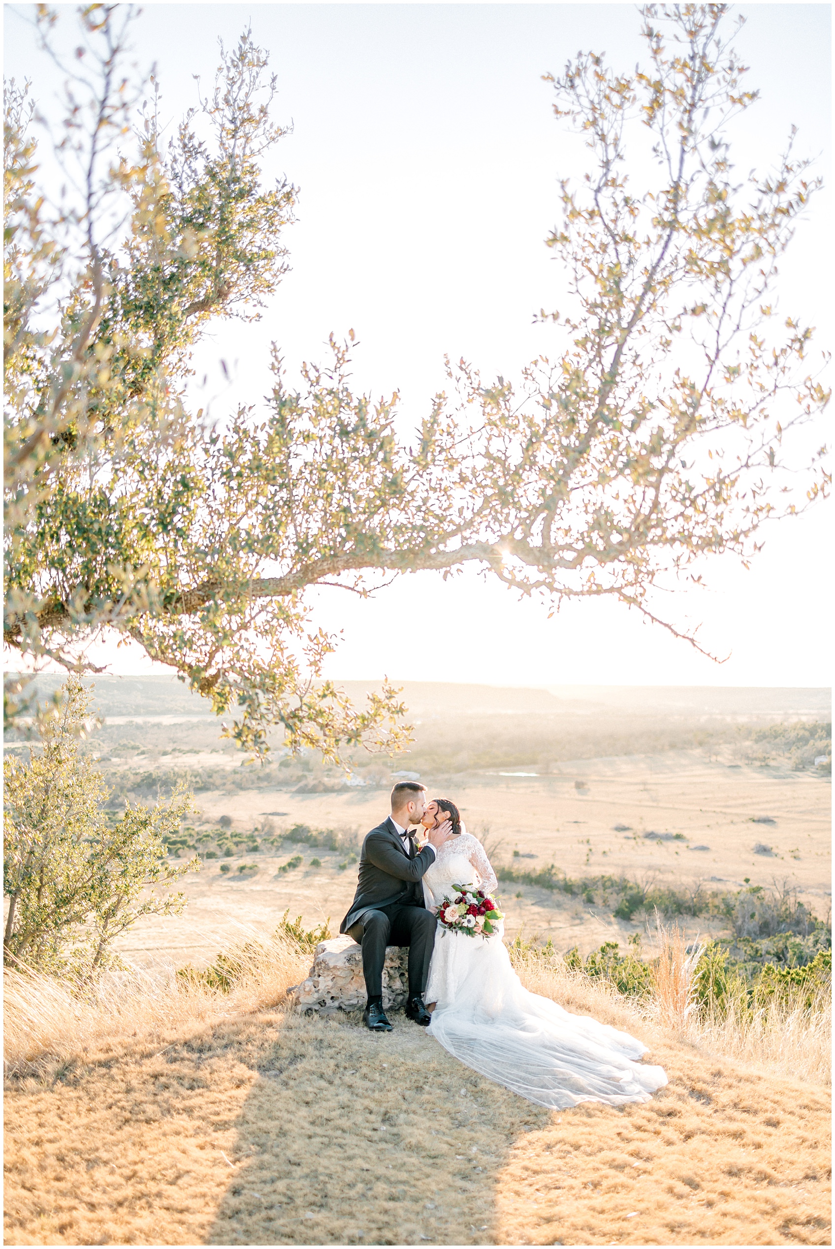 contigo ranch wedding in Fredericksburg Texas by Allison Jeffers Photography 0072