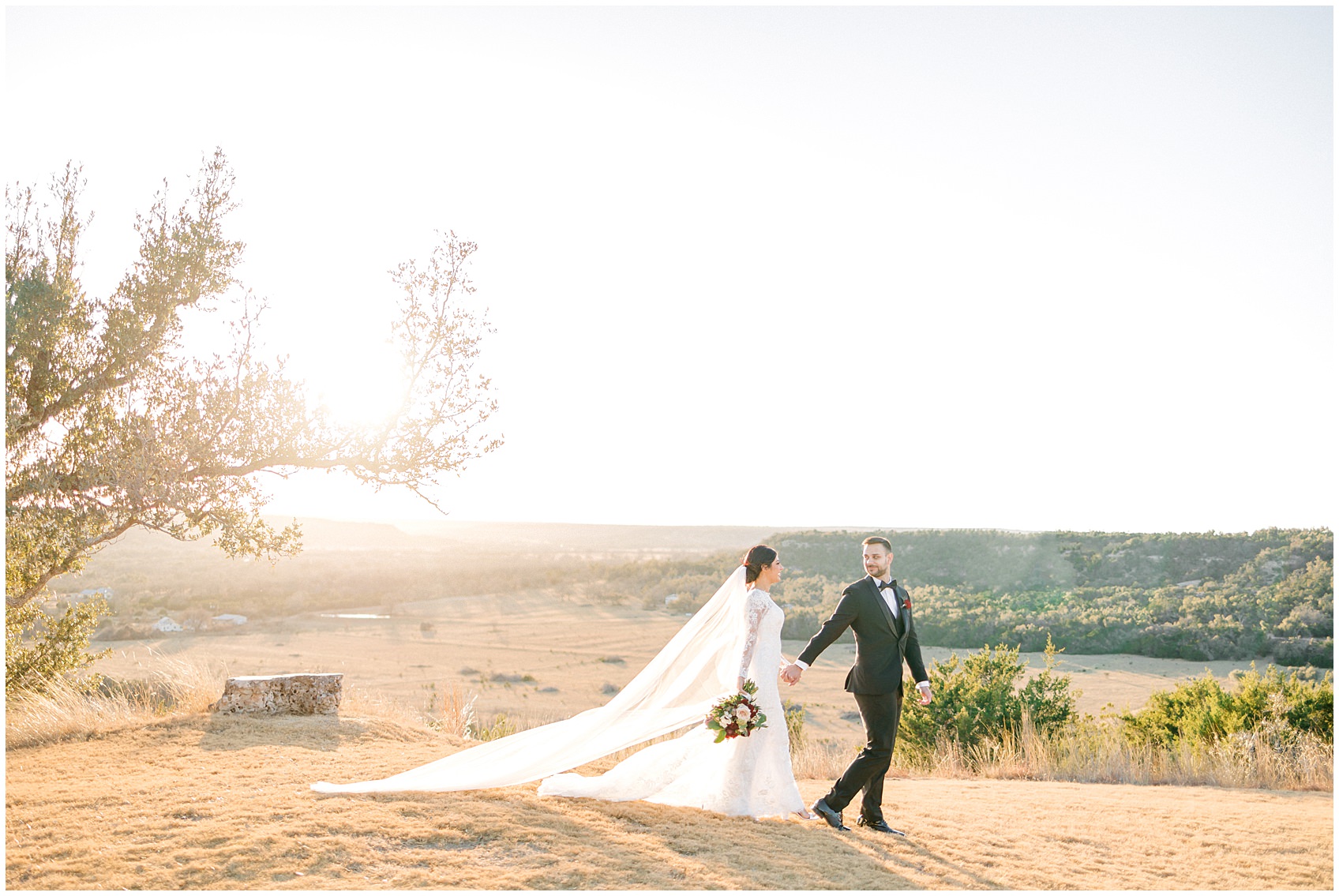 contigo ranch wedding in Fredericksburg Texas by Allison Jeffers Photography 0076
