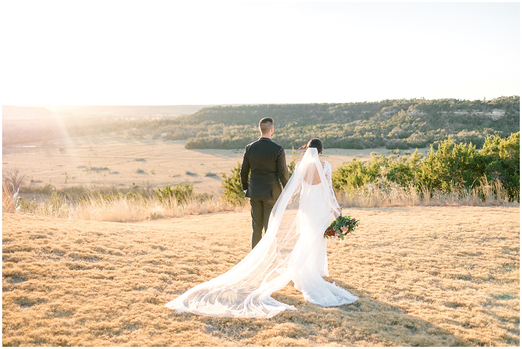 contigo ranch wedding in Fredericksburg Texas by Allison Jeffers Photography 0077