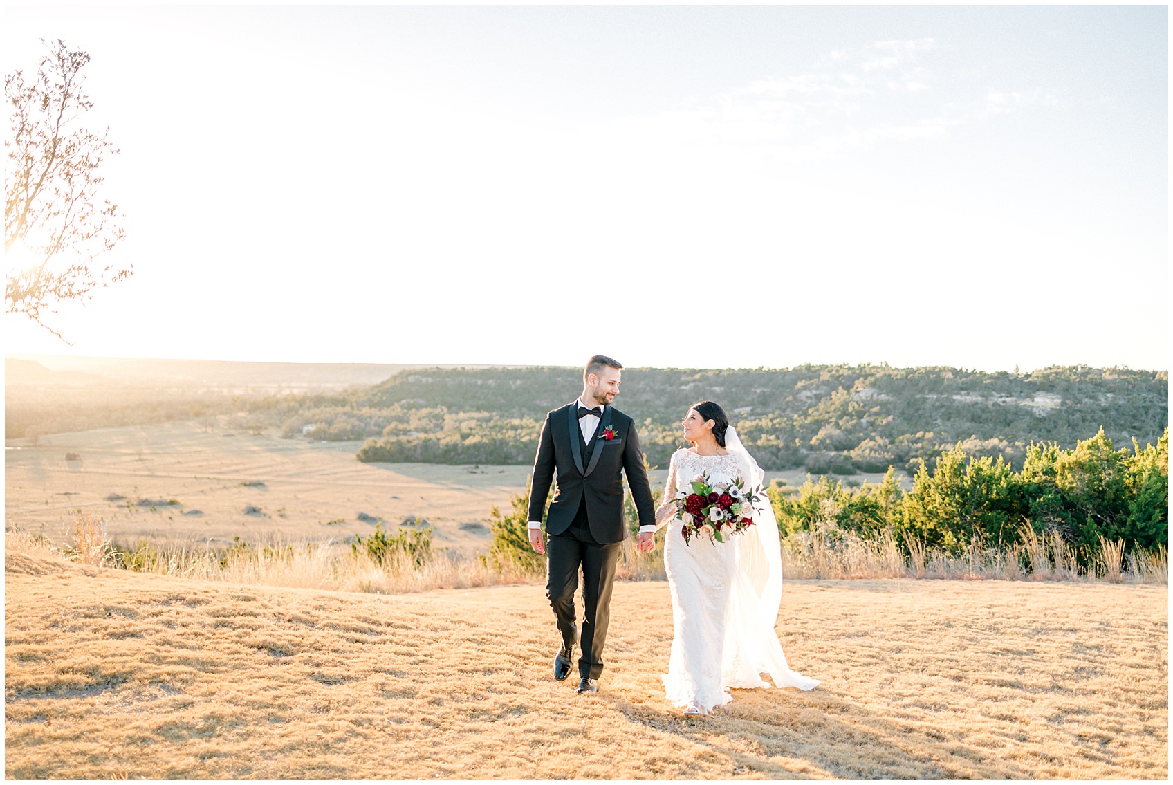 contigo ranch wedding in Fredericksburg Texas by Allison Jeffers Photography 0083
