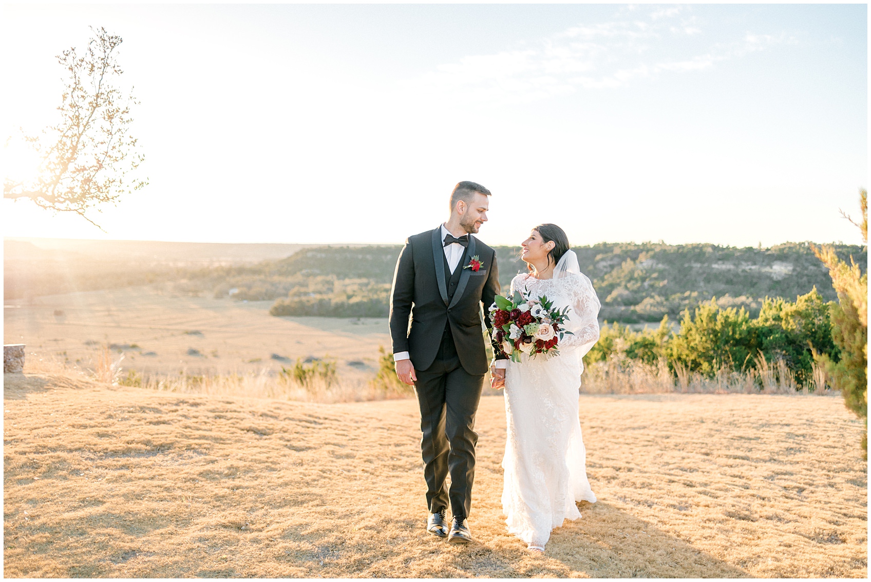 contigo ranch wedding in Fredericksburg Texas by Allison Jeffers Photography 0086